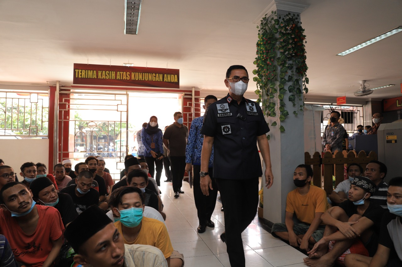 Zaeroji sidak Rutan Medaeng. (Foto: Kemenkumham Jatim)