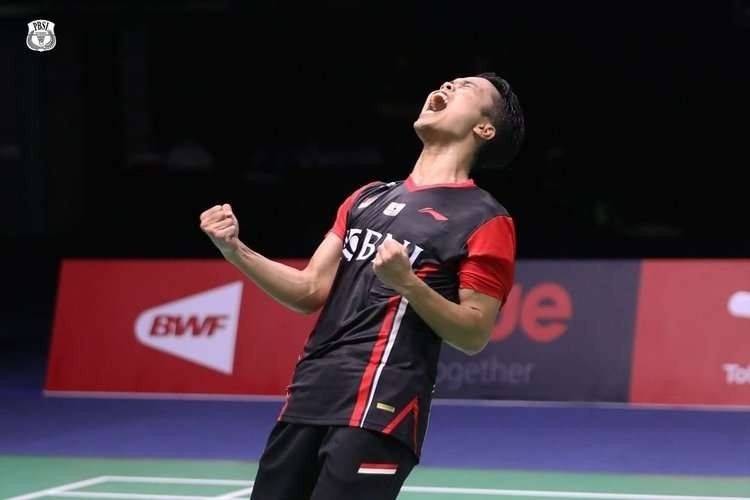 Anthony Ginting berhasil mengalahkan Kento Momota dalam babak Semifinal Piala Thomas Cup 2022. (Foto: Instagram @badminton.ina)