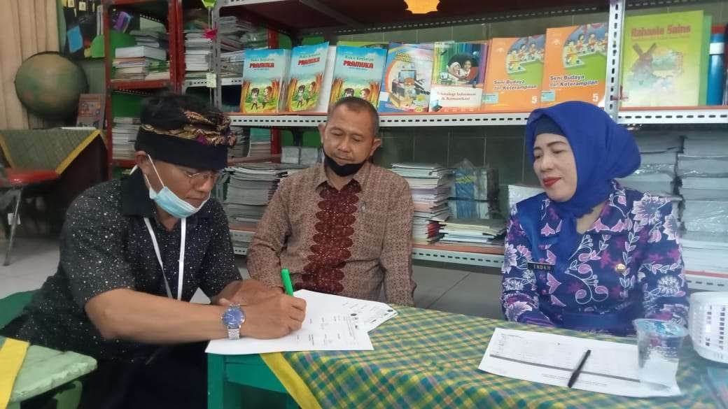 LSM Mutiara Rindang menggelorakan perpustakaan ramah anak (yang disingkat PERAN) di Kabupaten Sidoarjo, khususnya di Sekolah Dasar Negeri (SDN). (Foto: Istimewa)