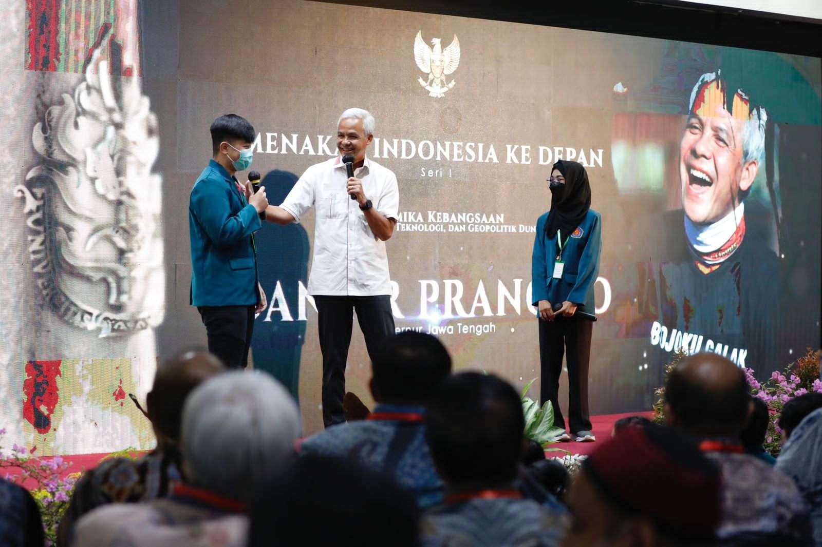 Universitas Surabaya (Ubaya) menggelar studium general dengan mengundang Gubernur Jawa Tengah, Ganjar Pranowo sebagai pembicara. (Foto: Istimewa)