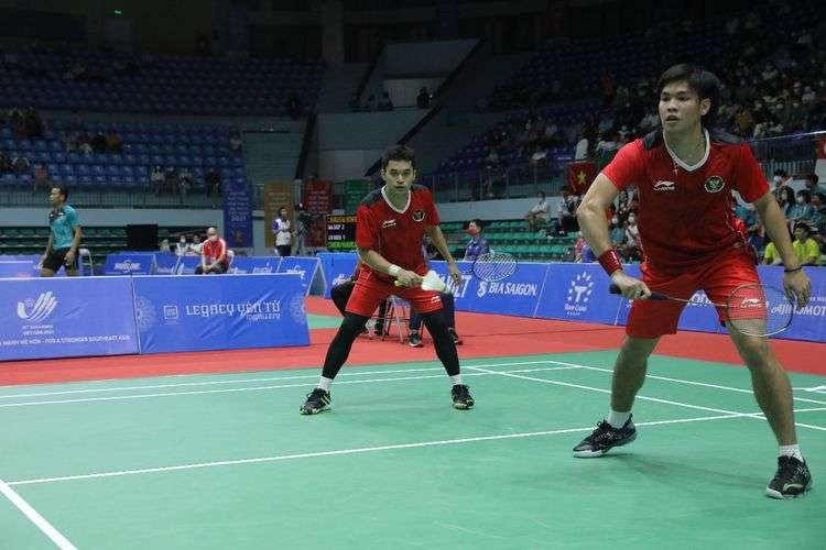 Leo/Daniel menyumbangkan medali emas SEA Games di Vietnam usai mengalahkan rekan senegaranya. (Foto: PBSI)