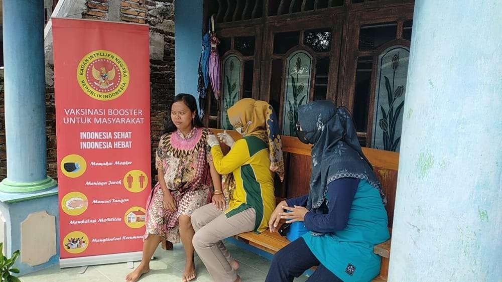 Binda wilayah Lamongan saat bergerilya di rumah-rumah warga di Lamongan. (Foto: Istimewa)