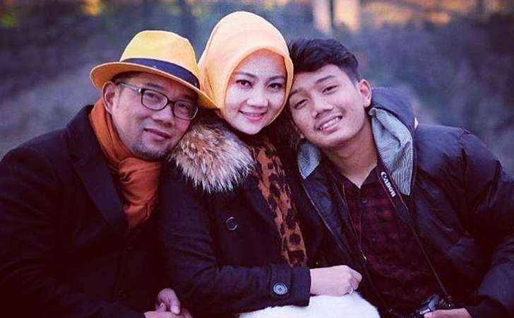 Emmeril Khan Mumtadz bersama kedua orangtuanya. (Foto: Istimewa)