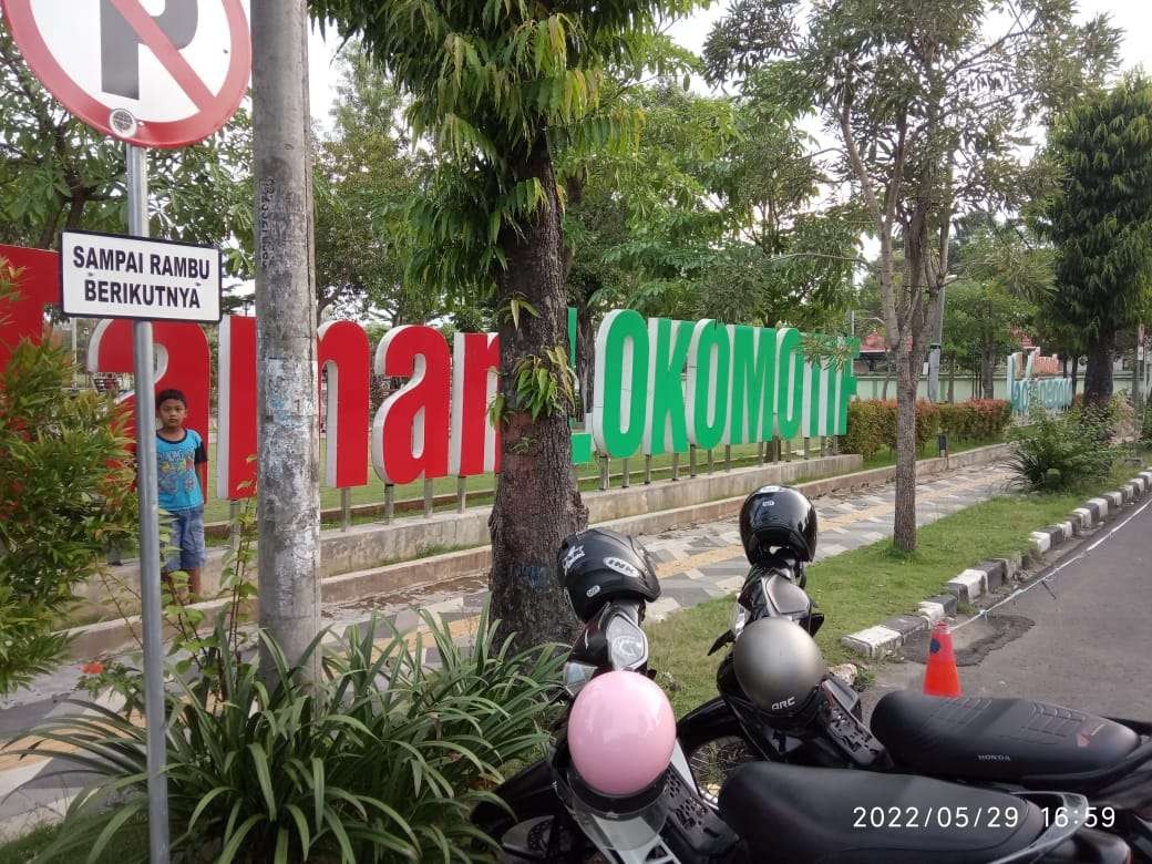 Taman Lokomotif di Bojonegoro ini punya sejarah di masa lalu. (Foto: Sujatmiko/Ngopibareng.id)