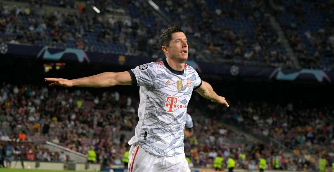 Robert Lewandowski saat berselebrasi usai mencetak gol di Liga Champions beberapa waktu lalu. (Foto: Twitter/@lewy_official)