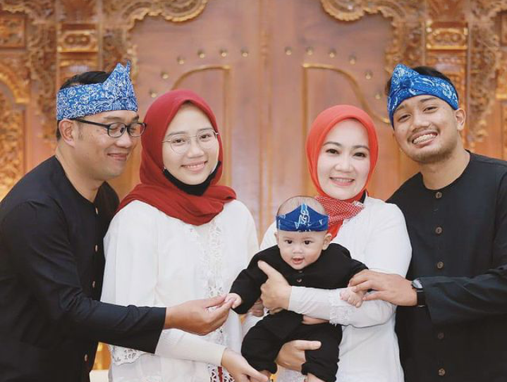 Gubernur Jawa Barat Ridwan Kamil bersama istri, Athalia Praratya, dan putri satu-satunya, Zahra kembali ke Indonesia. Pencarian Emmeril Khan Mumtadz dilanjutkan pamannya, Elpi Nazmuzaman. (Foto: Instagram)