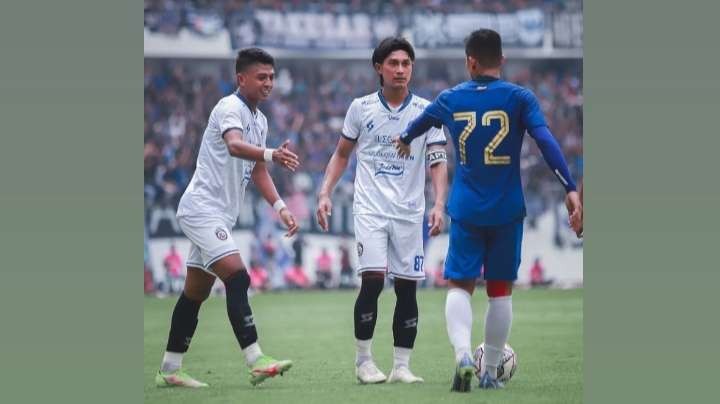 Jalannya pertandingan Arema FC verus PSIS Semarang di Stadion Jatidiri (Instagram: @aremafcofficial)