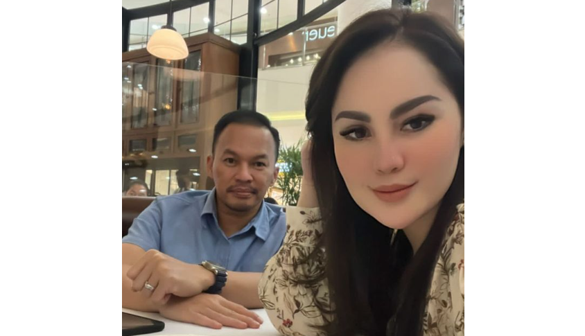 Faisal Harris mengunggah foto istrinya, Jennifer Dunn tanpa hijab. (Foto: Instagram @faisalharris_11)