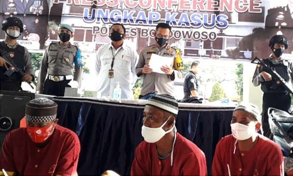 Warga Jember bobol brankas berisi Rp650 juta di gudang tembakau dibekuk Polres Bondowoso. (Foto: Guido Saphan/Ngopibareng.id)