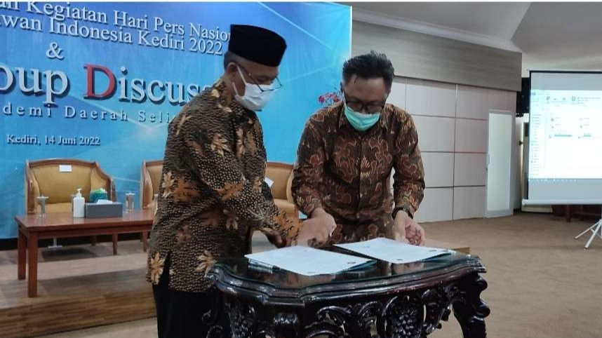 Puncak Peringatan Hari Pers Nasional selalu diperingati setiap tahun. Kali ini Persatuan Wartawan Indonesia (PWI) Kediri punya gawe menarik. (Foto: Fendy Plesmana/Ngopibareng.id)