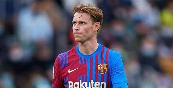 Frenkie de Jong menjadi target utama Manchester United di bursa transfer musim panas ini