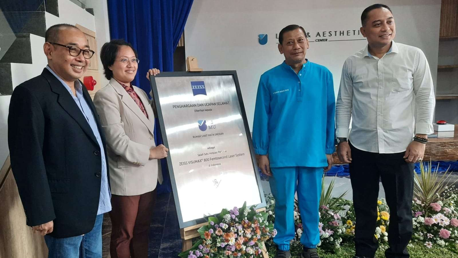 Peresmian gedung Lasik dan Aesthetic Center di RS Mata Undaan, pada Selasa, 31 Mei 2022 lalu oleh Walikota Surabaya Eri Cahyadi, Direktur RS Mata Undaan dr. Sahata PH Napitupulu, dan Ketua P4M Arif Afandi. (Foto: Rizqi Mutqiyyah/Ngopibareng.id)