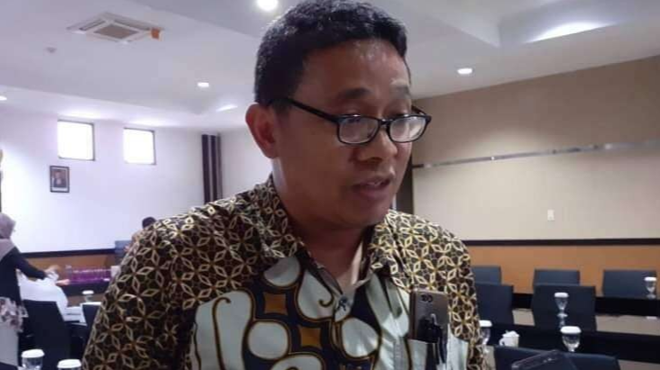 Pakar Politik Universitas Brawijaya, Wawan Sobari ketika ditemui di Fakultas Ilmu Sosial dan Ilmu Politik UB (Foto: Lalu Theo/Ngopibareng.id)