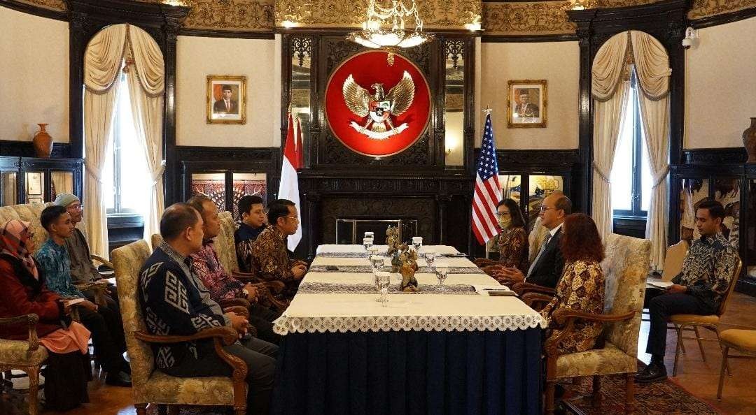 Pertamuan Dirjen Bimas Islam dengan Dubes RI untuk Amerika Serikat, Rosan Roeslani di Washington DC. (Foto: Istimewa)