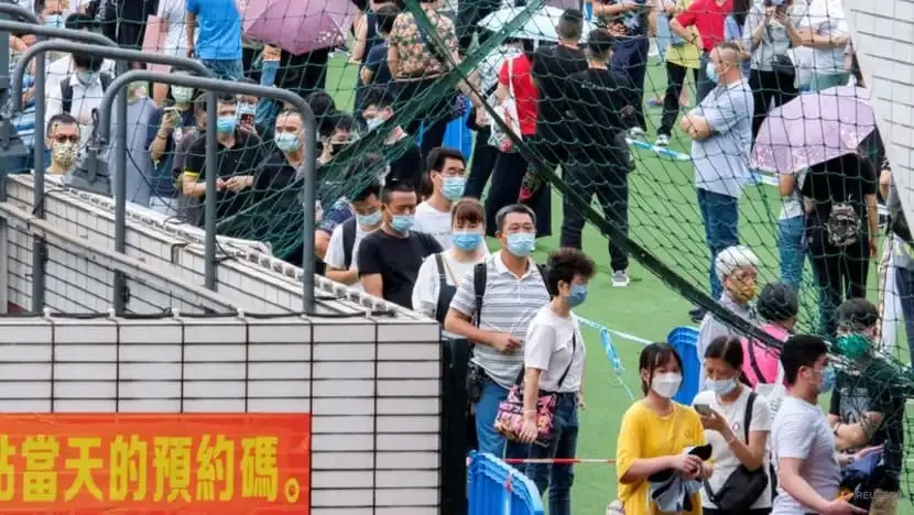 Perjudian ditutup karena pengujian Covid-19 massal di Makau, Hong Kong (Foto: Reuters)