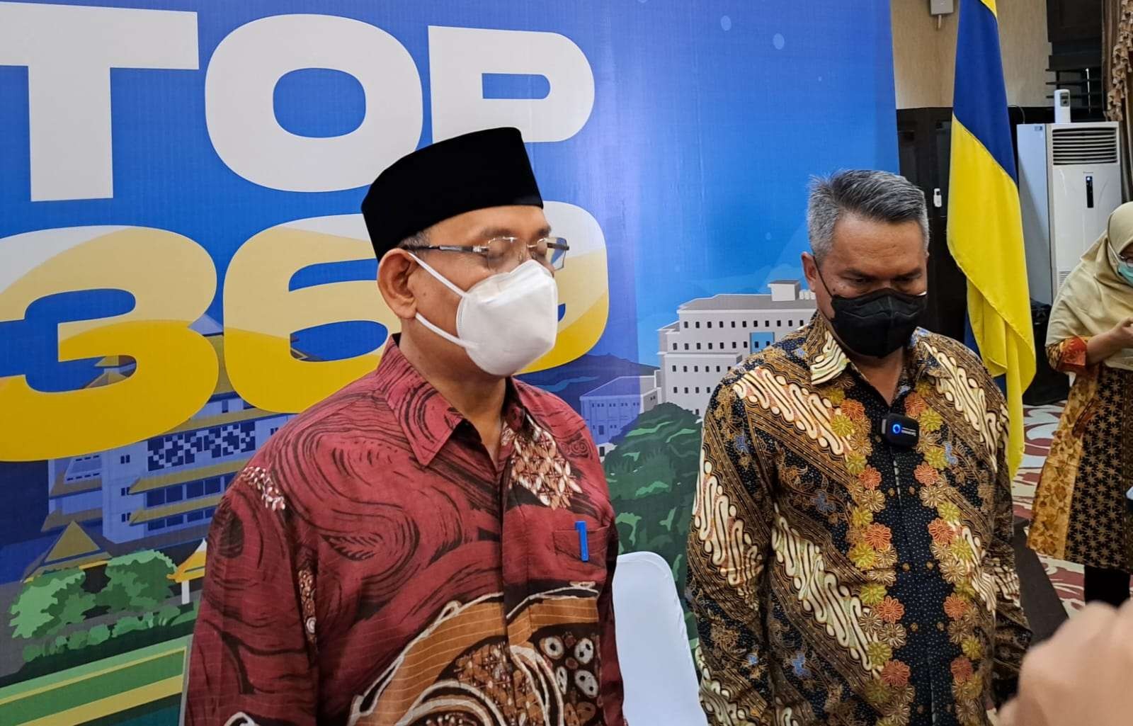 Rektor Unair, Prof Nasih saat ditemui di rektorat kampus C Unair. (Foto: Pita Sari/Ngopibareng.id)