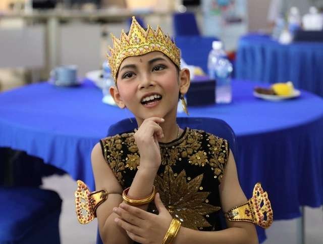 Penampilan Alexander Arrondya Iswara Bumi, siswa kelas 4 SD Pangudi Luhur, Solo, menari Gatot Kaca menarik perhatian Gubernur Jawa Tengah Ganjar Pranowo di ajang Car Free Day (CFD), Minggu 26 Juni 2022. (Foto: Istimewa)