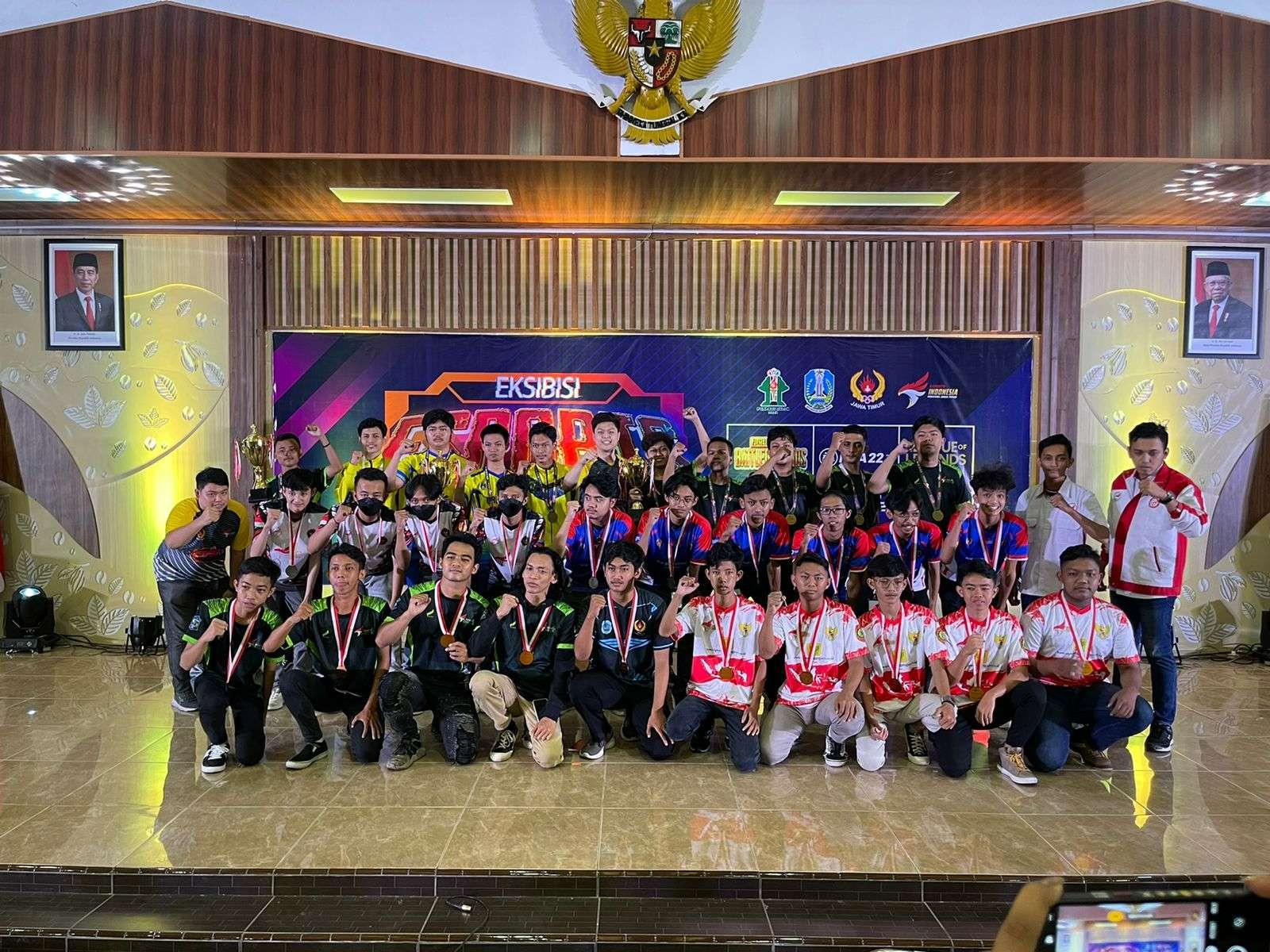 Juara Eksibisi Esports Porprov Jatim VII ini akan segera menjalani Pelatda. (Foto: Istimewa)