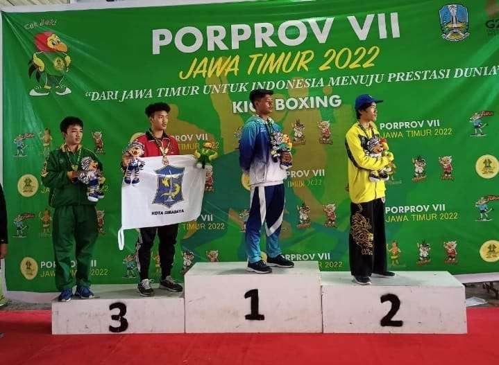 Tim Reaksi Cepat (TRC) Badan Penanggulangan Bencana Daerah (BPBD) Jember raih medali emas cabor kick boxing Poprov VII Jatim 2022. (Foto: Istimewa)