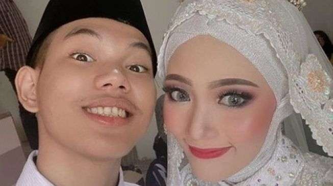 Pernikahan Tegar Septian dan istrinya, Sarah Sheilka hanya berusia dua tahun. Kini, keduanya sudah berpisah. (Foto: Instagram)