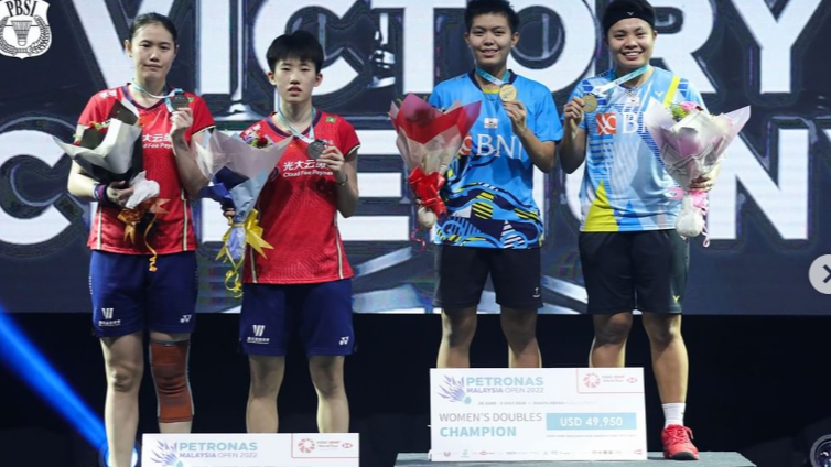 Pasangan ganda putri Indonesia Apriyani Rahayu/Siti Fadia Silva Ramadhanti, menjuarai Malaysia Open 2022, Minggu 3 Juli 2022. (Foto: PBSI)