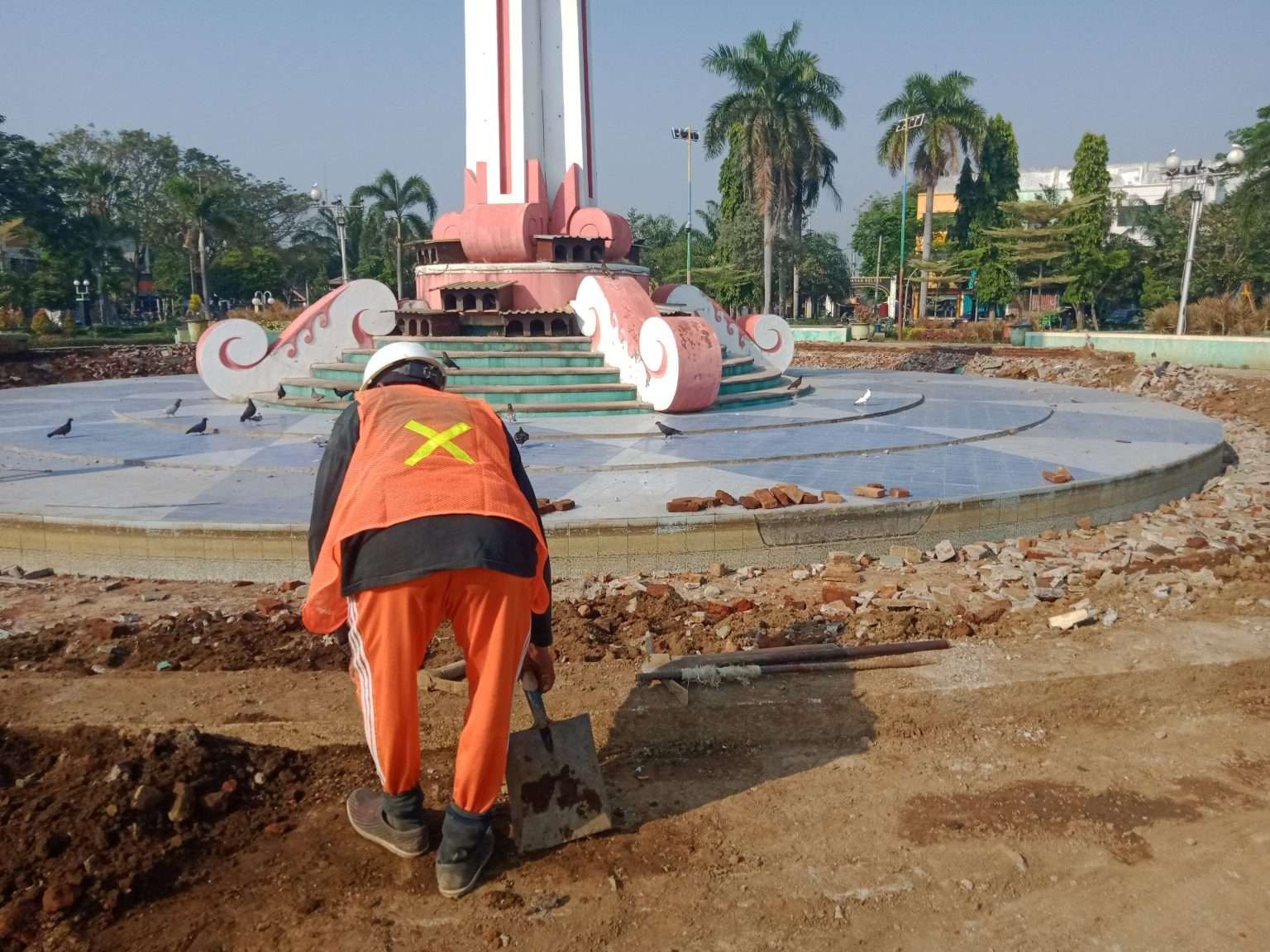 Revitalisasi kawasan alun-alun Kota Pasuruan dalam rangka mewujudkan kawasan wisata religi terintegrasi menuju Kota Madinah telah dimulai. (Foto: Istimewa)