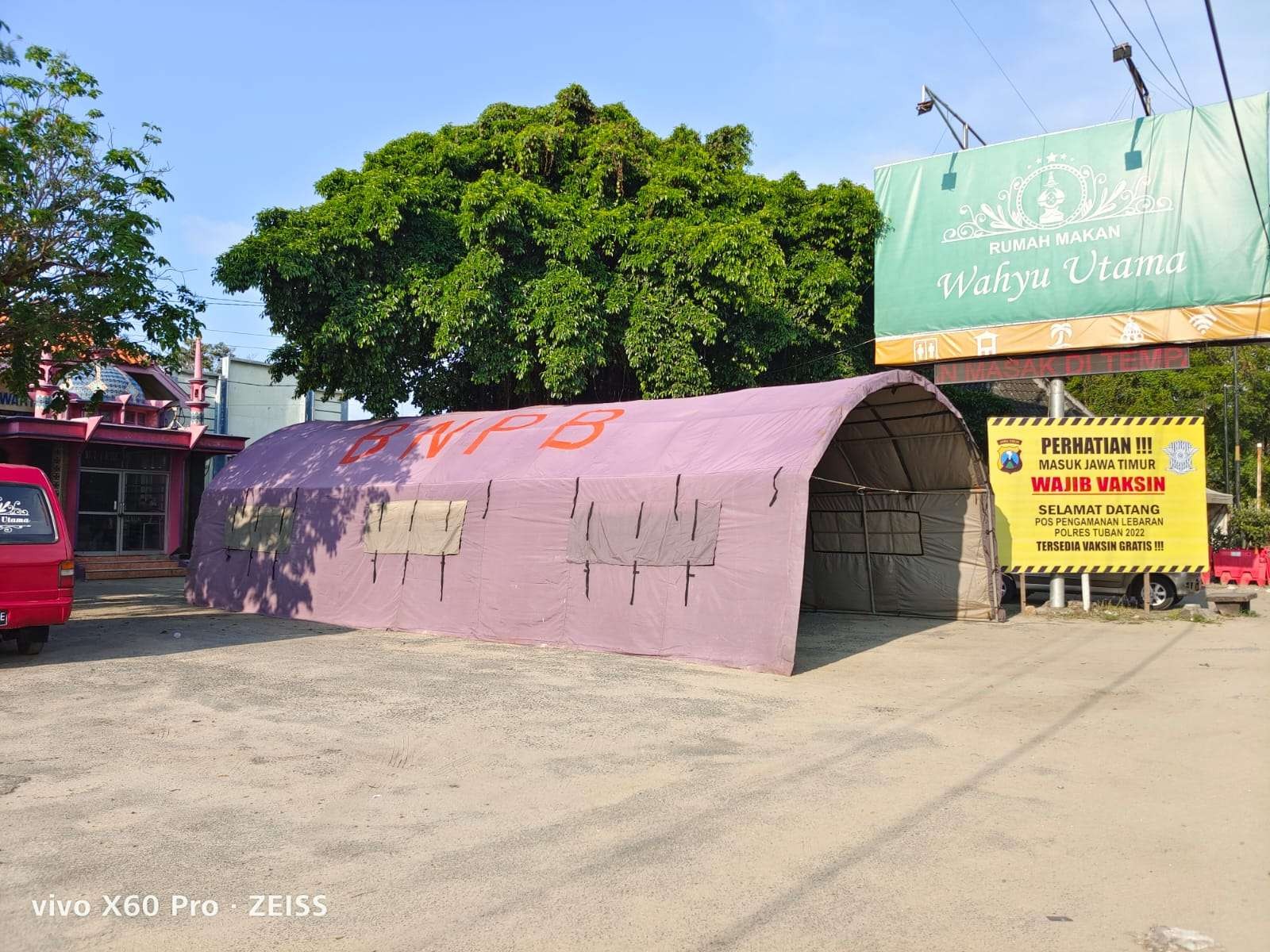 Posko penyekatan hewan ternak di perbatasan Jatim-Jateng tepatnya di Kecamatan Bancar, Kabupaten Tuban (Foto: dok. Humas Kab. Tuban)