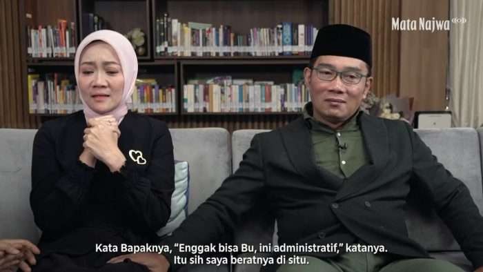 Atalia Praratya masih belum bisa menerima kenyataan bahwa nama putranya, Eril dihapus dari Kartu Keluarga setelah akta kematiannya dikeluarkan Dispenduk Capil Jawa Barat. (Foto: Tangkapan layar YouTube Mata Najwa)