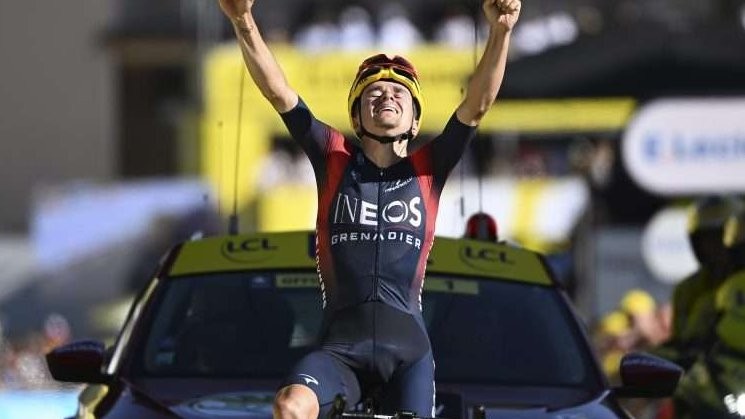 Tom Pidcock (Ineos Grenadiers) juara TdF etape 12