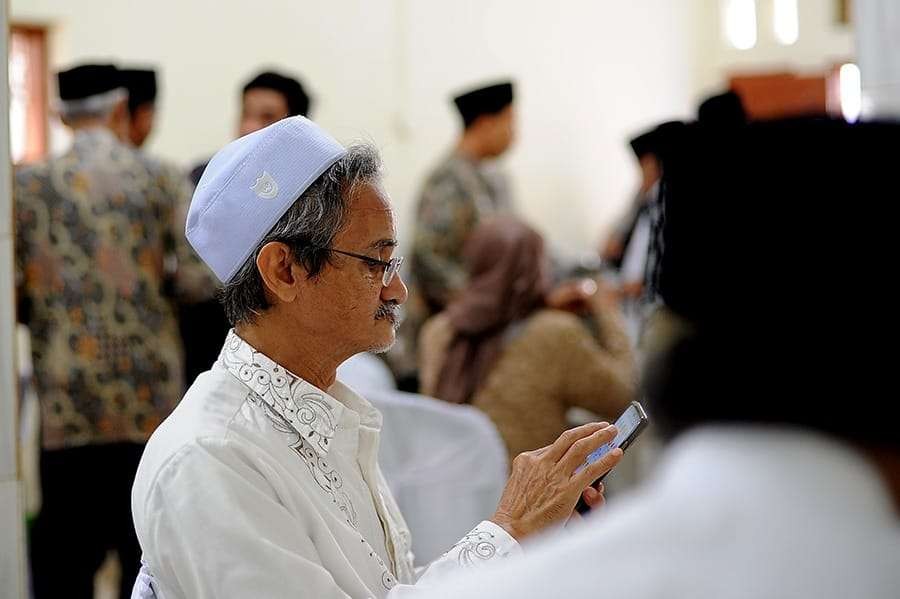 Kiai Husein Muhammad di tengah-tengah kegiatan sempat melakukan renungan soal kehidupan. (Foto: Istimewa)