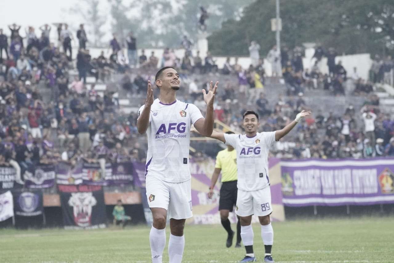 Persik Kediri ditahan imbang Persis Solo 1-1, pelatih Javier Roca kembali soroti lemahnya penyelesain akhir. (Foto: Istimewa)