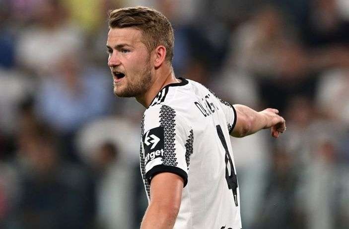 Matthijs de Ligt resmi bergabung ke Bayern Muenchen. (Foto: AP)