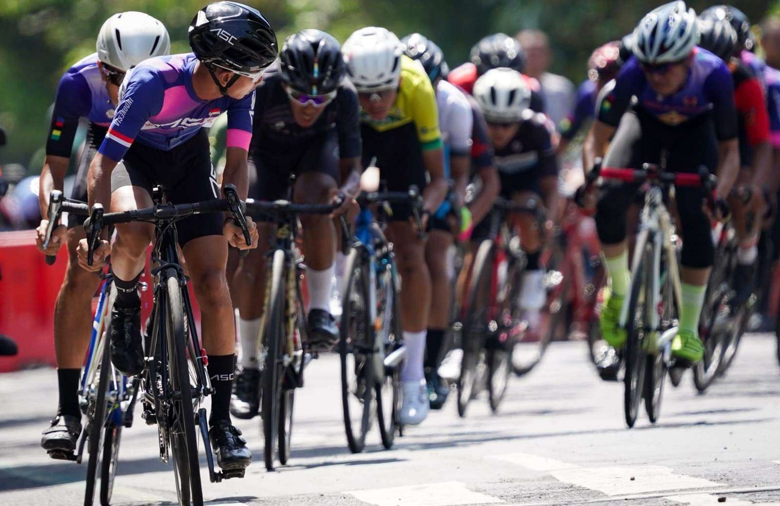 Para peserta Kejurnas Balap Sepeda INC di Banyuwangi akan menyusuri rute di lereng gunung Ijen pada nomor Individual Road race (Foto: Istimewa)