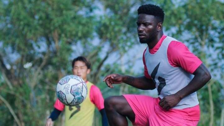 Pemain Arema FC saat menjalani sesi latihan sebelum menjalani laga perdana di kompetisi Liga 1 (Instagram:@aremafcofficial)