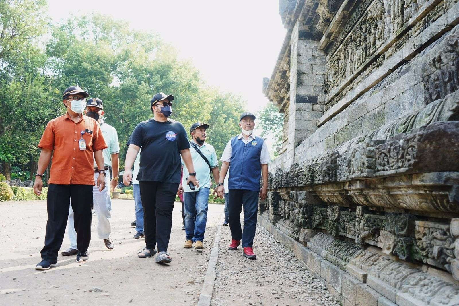 Bupati Kediri Hanindhito Himawan Pramana akan memasang lampu penerangan di sekitar candi untuk menghindari perbuatan mesum. (Foto: Istimewa)