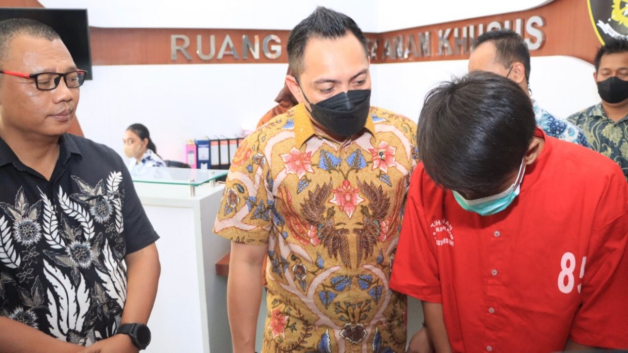 Pelaku yang merekam video tetangga kosnya saat mandi (Foto: istimewa)