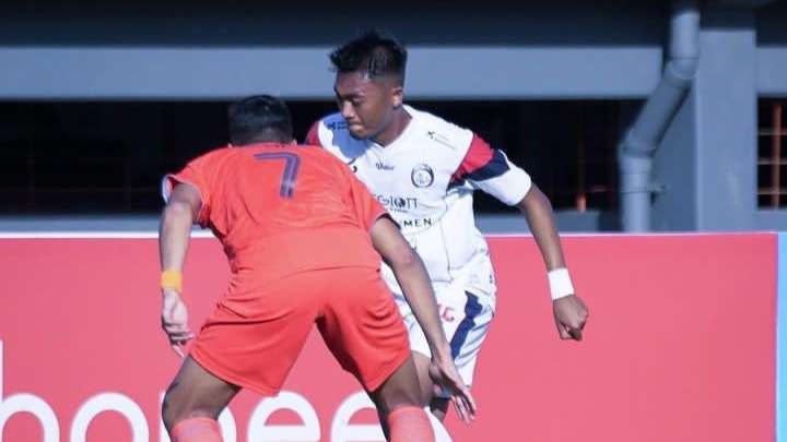 Jalannya laga antara Arema FC Vs Borneo FC pada kompetisi Liga 1 (Foto: Instagram:@aremafcofficial)