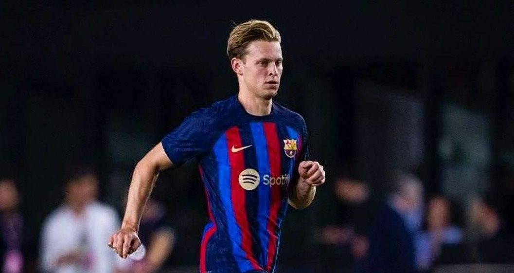 Frenkie de Jong dikabarkan terus didorong keluar oleh Barcelona menyusul tekanan besar dari Manchester United