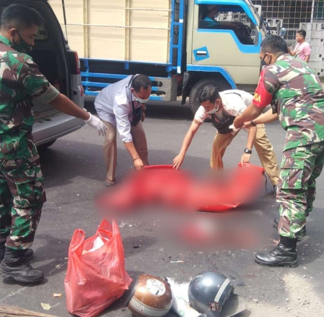 Balita usia dua tahun tewas di lokasi kecelakaan. (Foto: Istimewa)