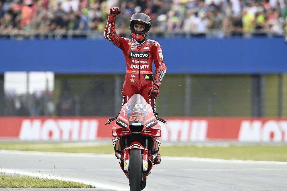 Francesco Bagnaia tidak boleh melakukan kesalahan separuh musim 2022 ini agar bisa memiliki kans untuk merebut juara dunia 2022 MotoGP. (Foto: Istimewa)