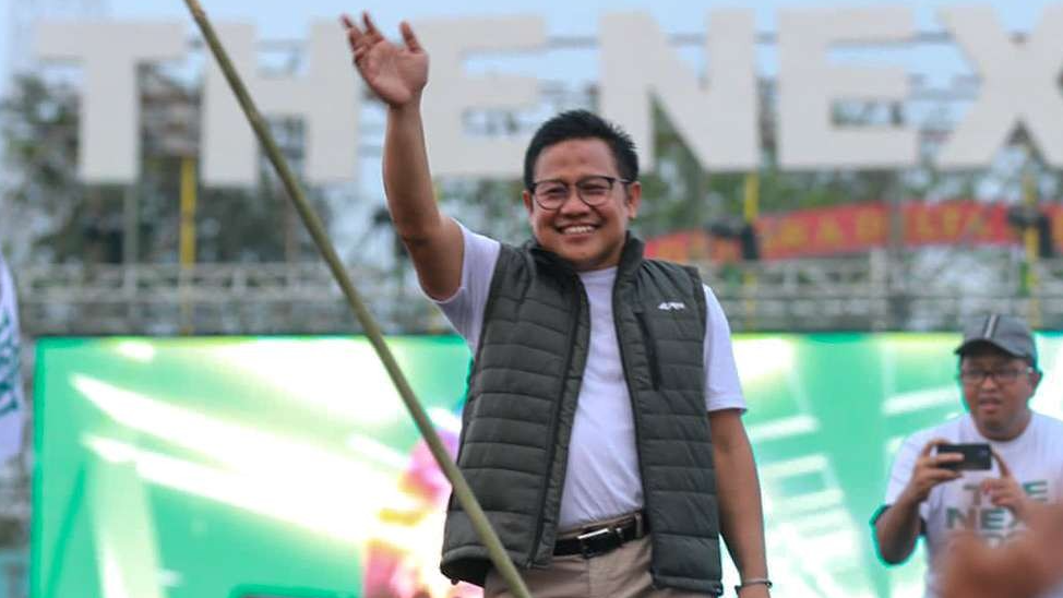 Gus Muhaimin menyapa relawan di GMF GOR Delta Sidoarjo, Jawa Timur. (Foto: Aini Arifin/Ngopibareng.id)