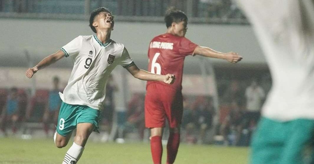 Kafiatur Rizky mencetak gol tunggal Indonesia ke gawang Vietnam di final Piala AFF U-16 2022