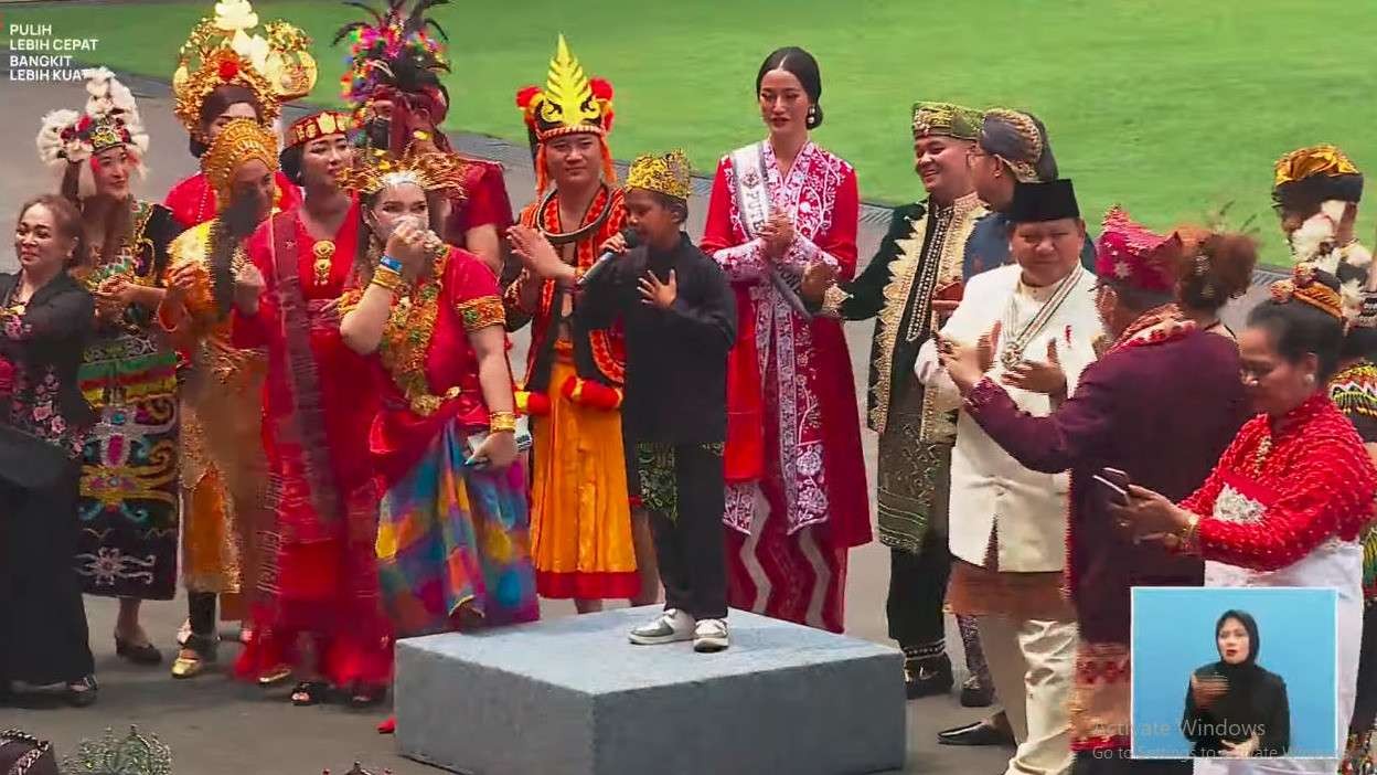 Farel Prayoga sukses menggoyang tamu undangan upacara HUT ke-77 Kemerdekaan Indonesia di Istana Merdeka, Jakarta, Rabu 17 Agustus 2022. (Foto: Tangkapan layar tvOne)