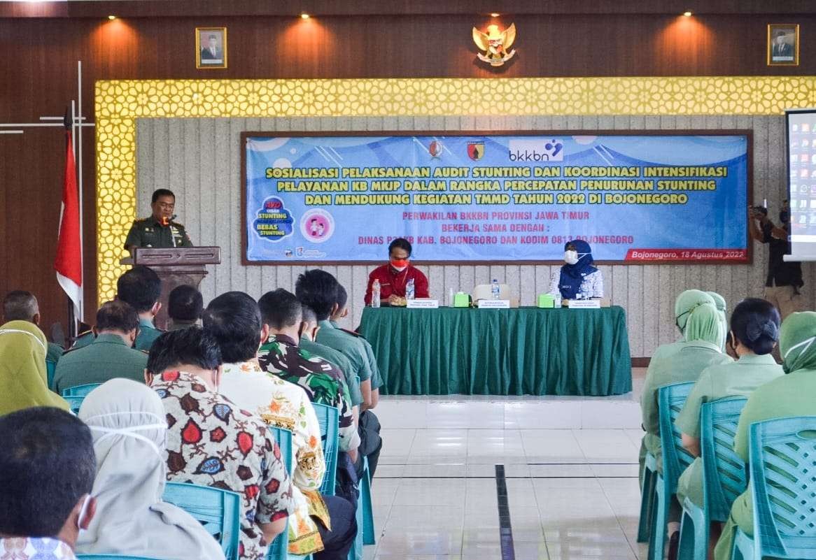 Sosialisasi Pelaksanaan Audit Stunting dan Koordinasi Intesifikasi Pelayanan KB Metode Kontrasepsi Jangka Panjang (MKJP), di Gedung Ahmad Yani Makodim 0813 Bojonegoro,  (dok. Kodim Bojonegoro)