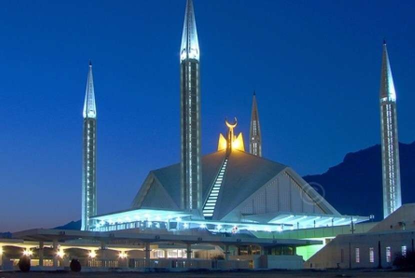 Masjid Shah Faisal di Islamabad Pakistan. (Foto: travellers)