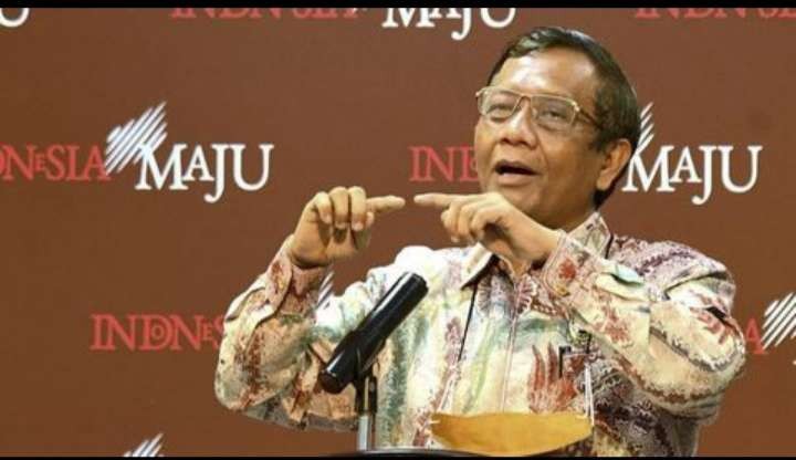 Menko Polhukam Mahfud MD mensinyalir ada kerajaan Irjen Ferdy Sambo yang hambat penyidikan kasus kematian Brigadir J. (Foto: BPMI Setpres)