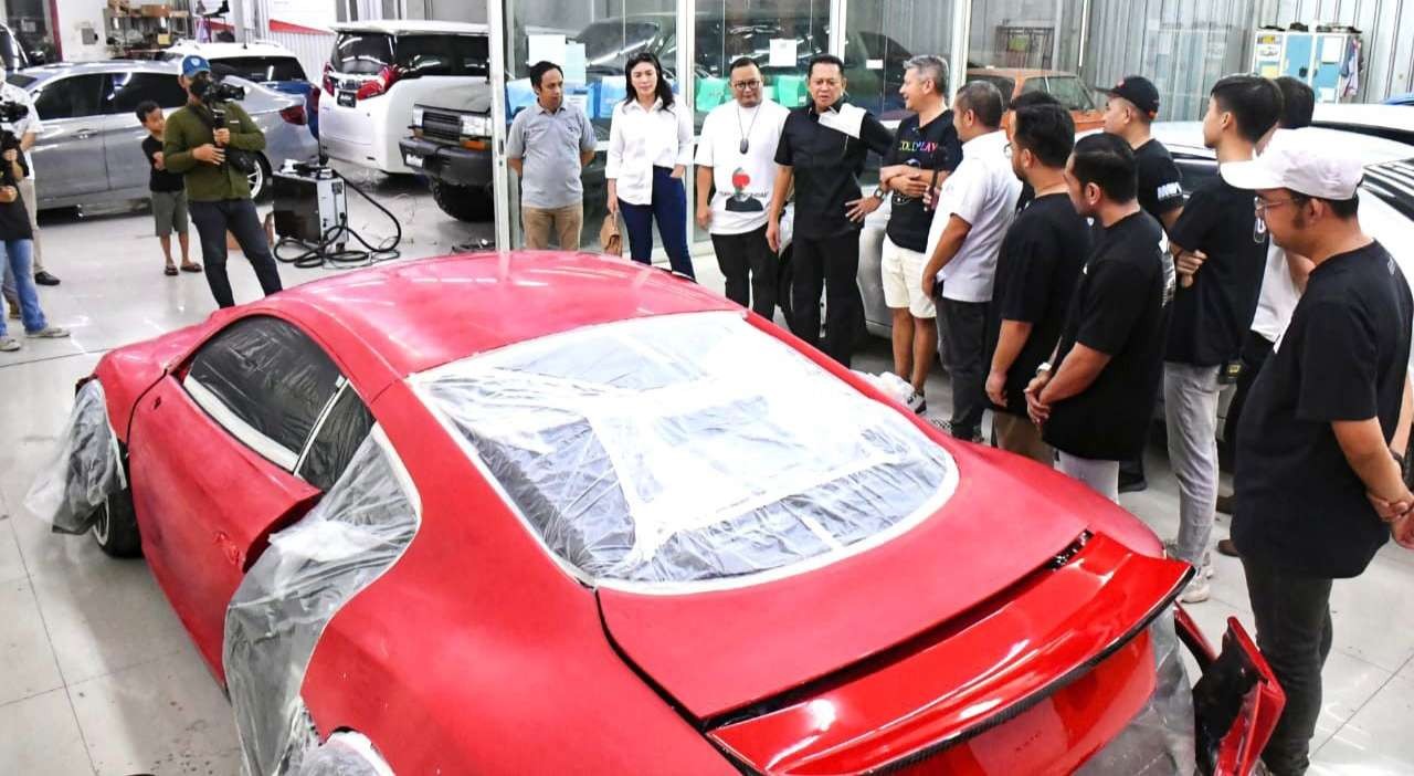 Gading Marten memilih mobil sport kelas tertinggi Audi R8 untuk berkompetisi di Black Stone Live Modz Challenge 2022 ‘Perang Bintang’. (Foto: Dok pribadi )