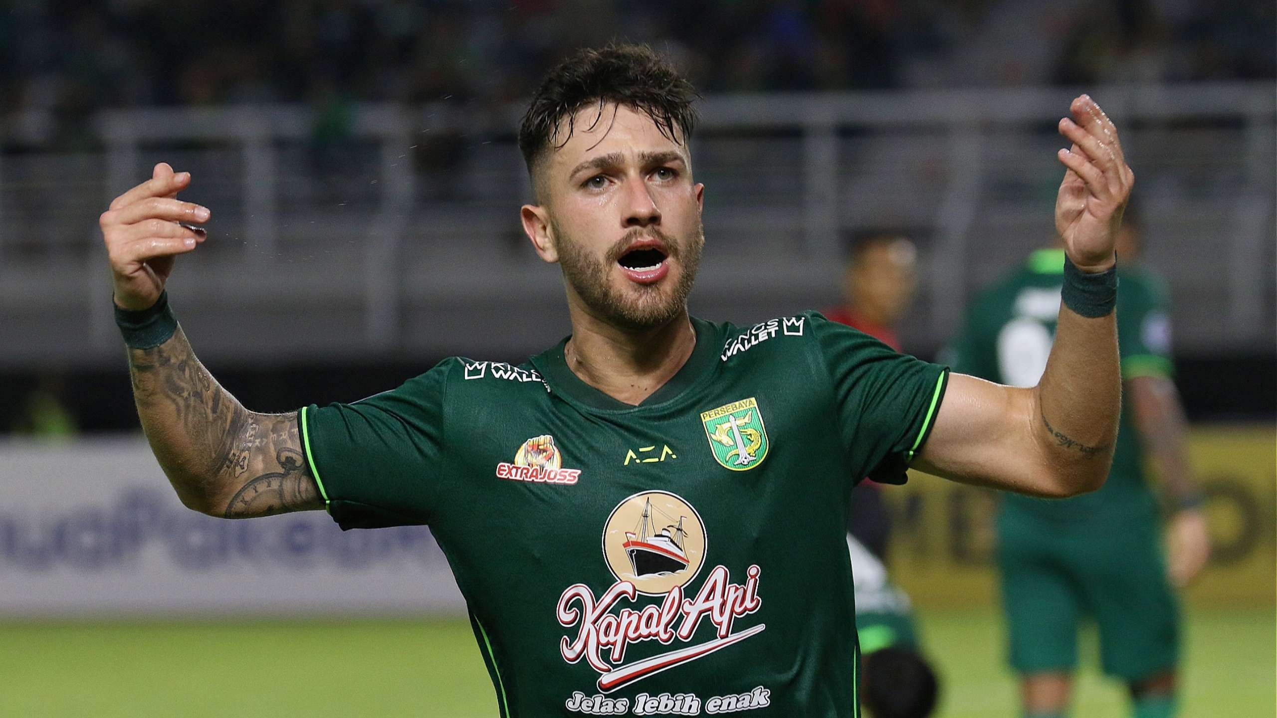 Pemain Persebaya, Higor Vidal, dipastikan absen selama 4-6 minggu untuk pemulihan cedera. (Foto: Fariz Yarbo/Ngopibareng.id)