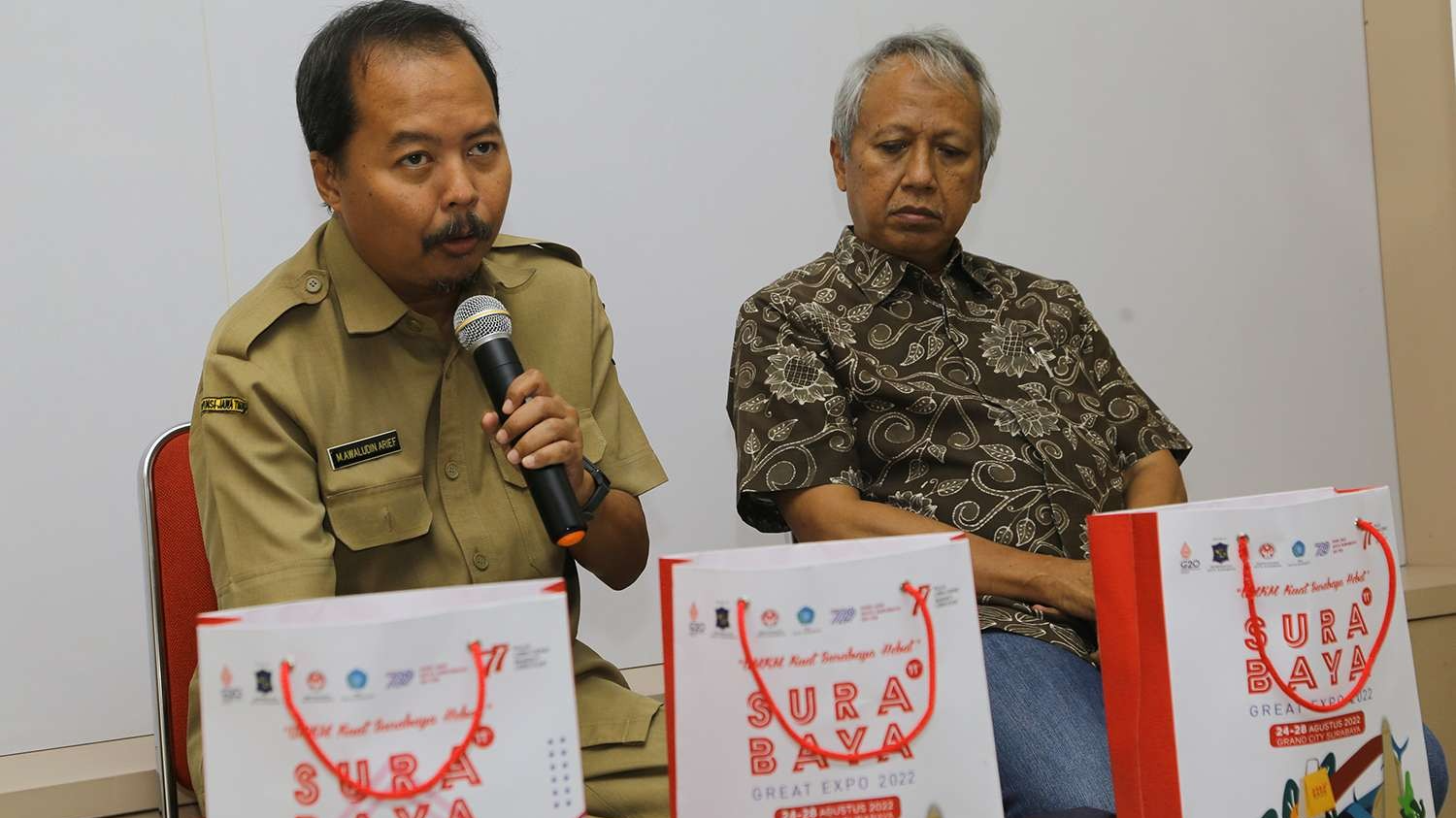 Sekretaris Dinas Koperasi Usaha Kecil dan Menengah dan Perdagangan Surabaya M. Awaludin Arief saat menjelaskan mengenai SGE. (Foto: Humas Pemkot Surabaya)