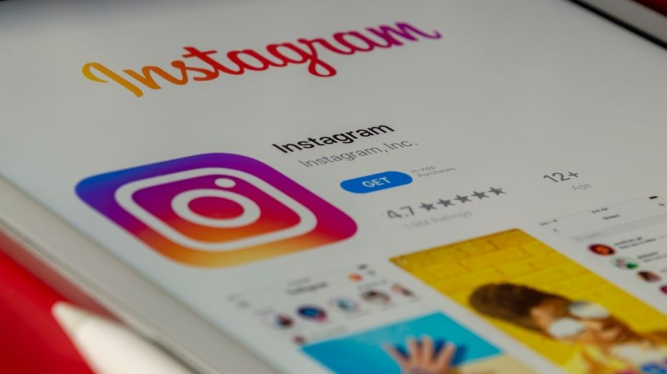 Ilustrasi aplikasi Instagram memberikan langkah untuk menyembunyikan like atau tanda suka. (Foto: Instagram)